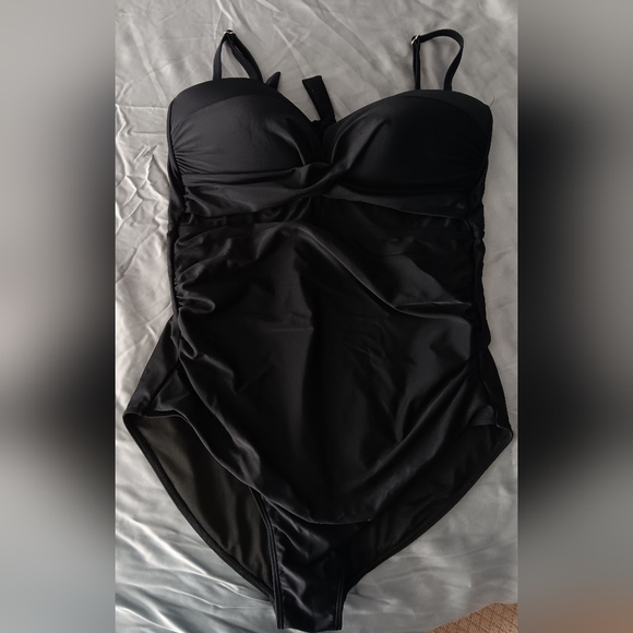 Other - Stylish Black One-Piece Swimsuit